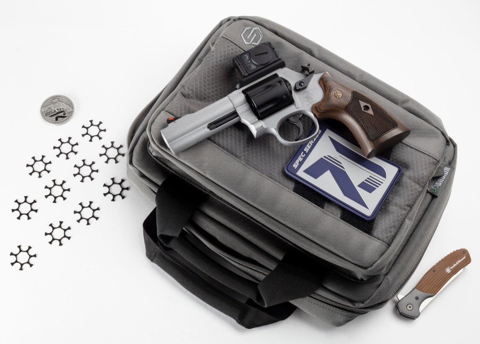 Model 686 Plus Spec Series R Bundle, .357 Magnum, 4.13" Barrel, ACRO P-2, Titanium, Wood, 7-rd